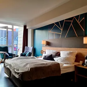 Luise - By Superfly Hotell