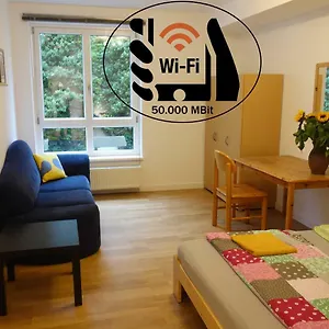private-rooms-in-prenzlauerberg.find-berlin-hotels.com/